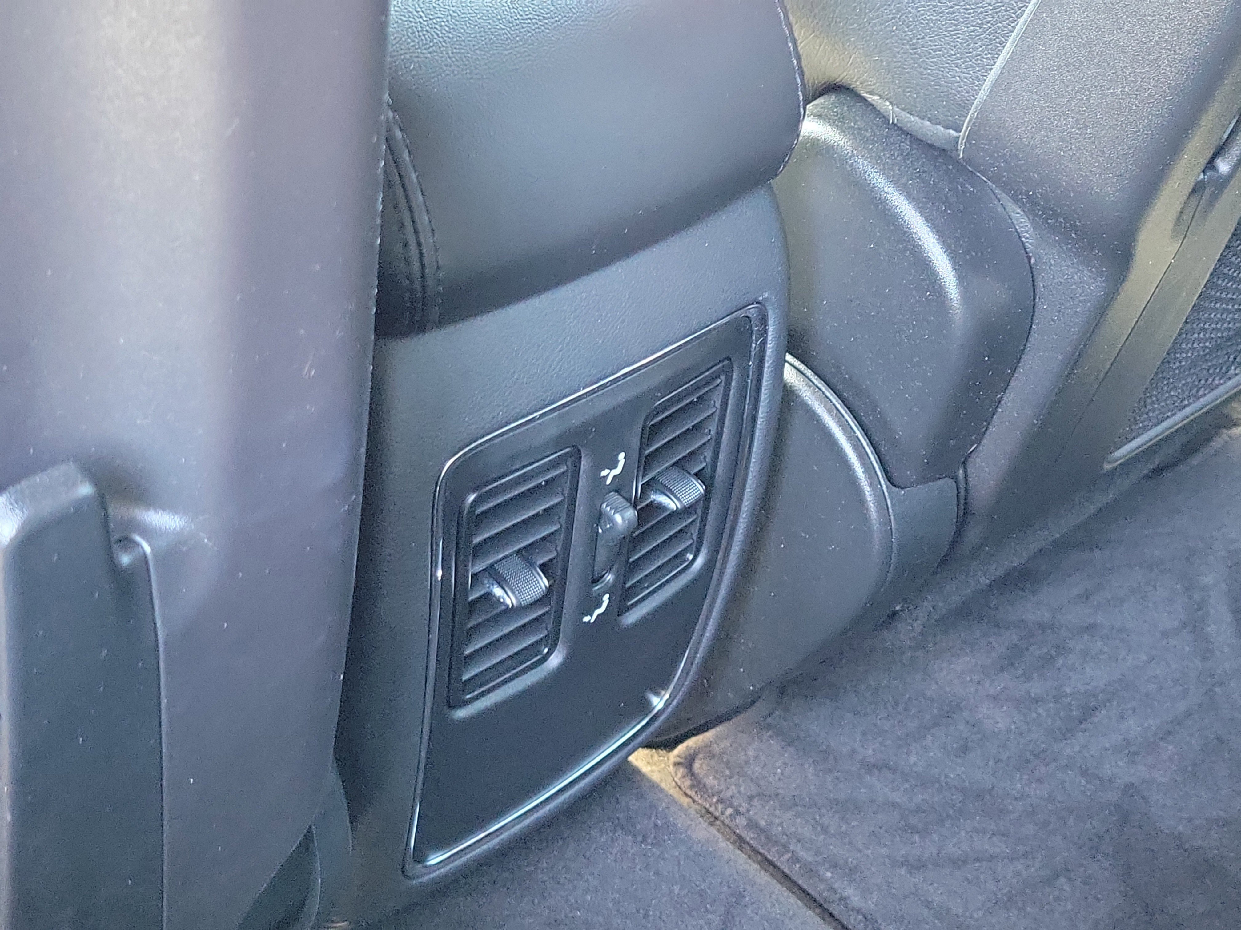 Used 2015 Jeep Grand Cherokee Laredo w/ Quick Order Package 23E image 14