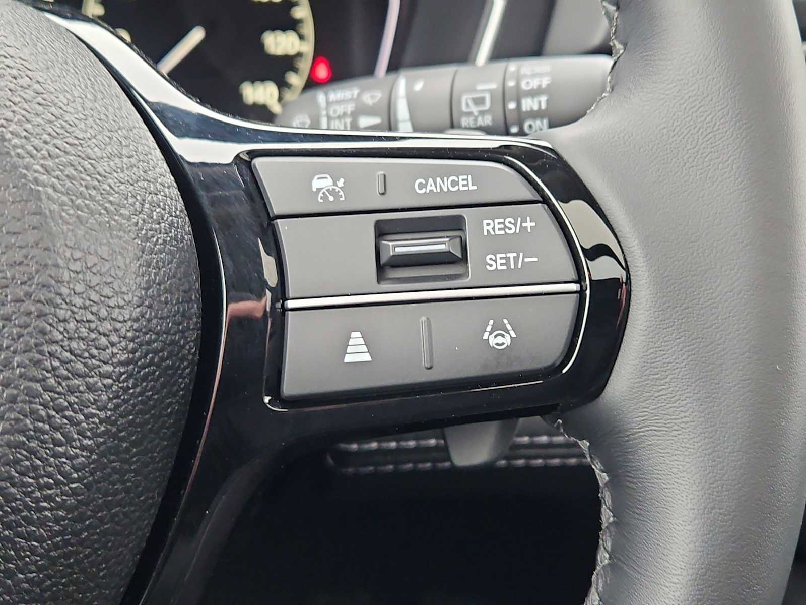 Certified 2025 Honda Pilot Touring image 22