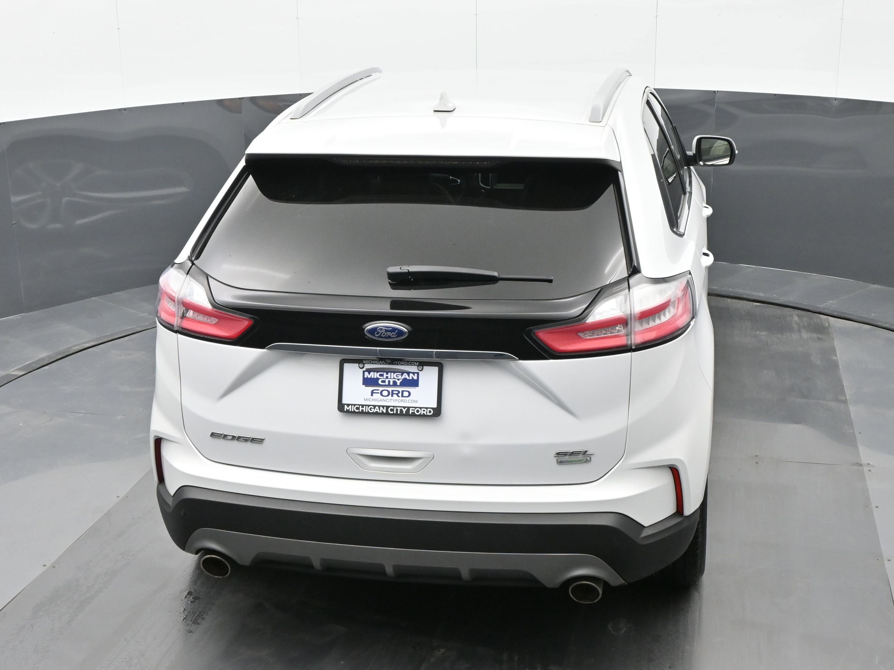 Used 2020 Ford Edge SEL image 34