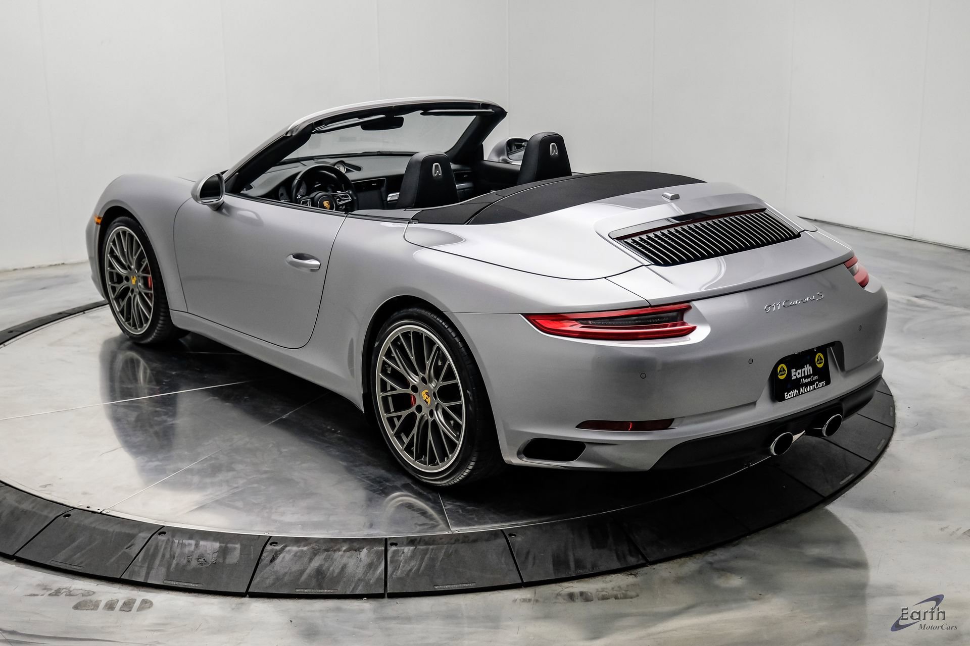 Used 2019 Porsche 911 Carrera S RWD image 14
