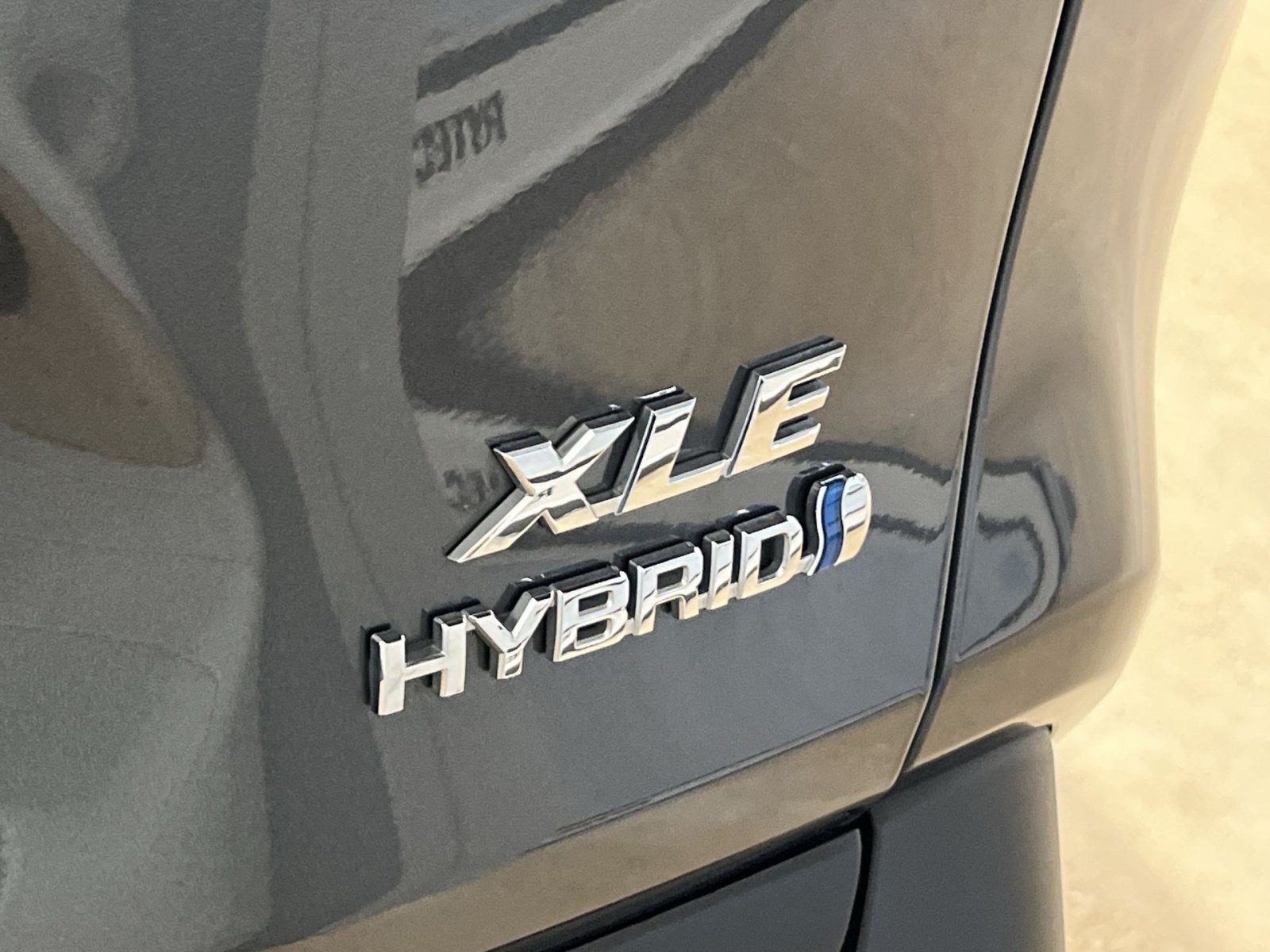 Used 2019 Toyota RAV4 XLE w/ Carpet Mat Package AWD/4WD image 23