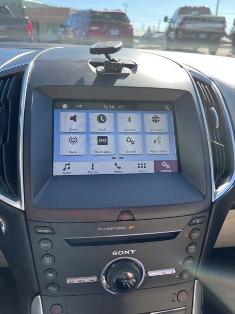 Used 2016 Ford Edge Titanium image 45