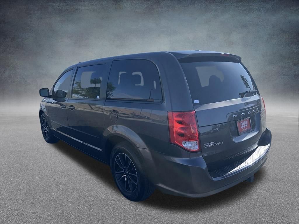 Used 2015 Dodge Grand Caravan SXT w/ Blacktop Package FWD image 6
