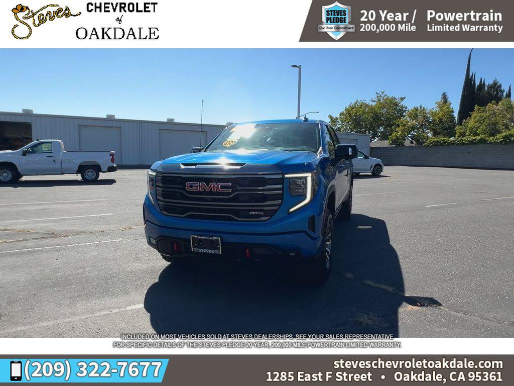 Used 2023 GMC Sierra 1500 AT4 w/ Technology Package AWD/4WD image 4