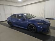 Used 2025 Toyota Camry SE w/ Convenience Package FWD image 3