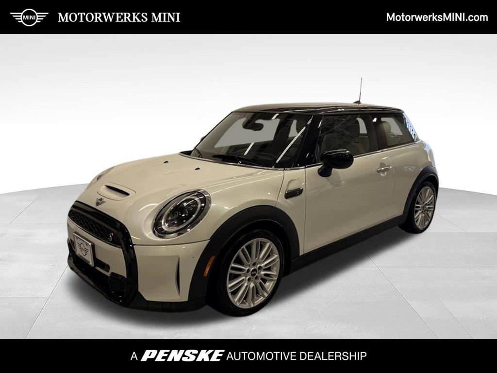 Used 2024 MINI Cooper S FWD image 1