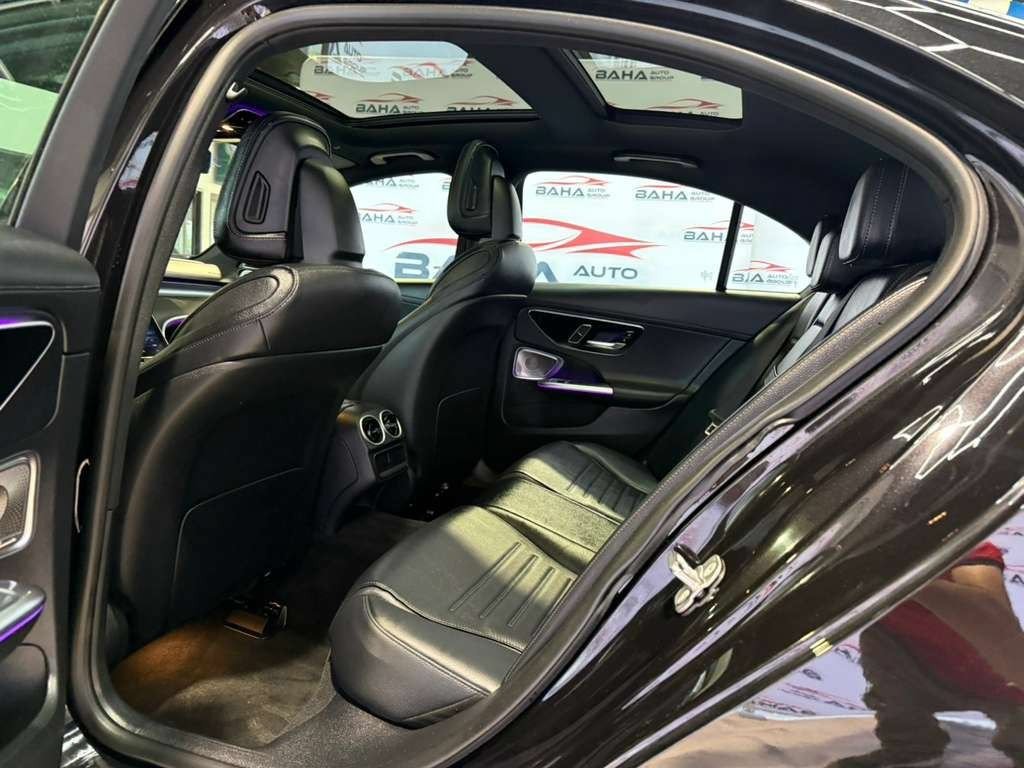 Used 2025 Mercedes-Benz C 43 AMG 4MATIC Sedan w/ Pinnacle Trim Package image 5