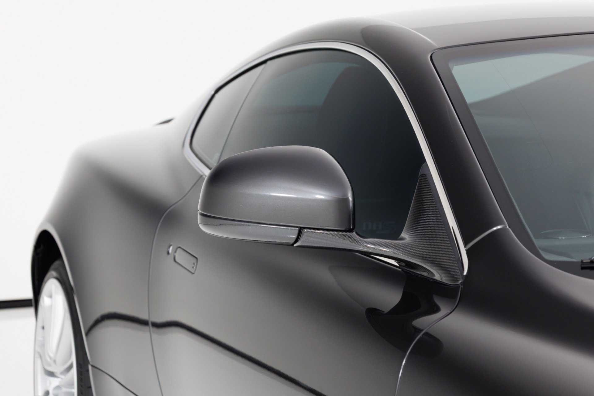 Used 2011 Aston Martin DBS Coupe RWD image 42