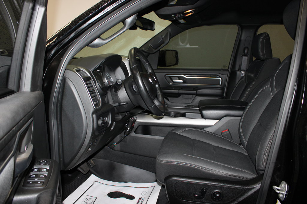 Used 2019 RAM 1500 Big Horn AWD/4WD image 3
