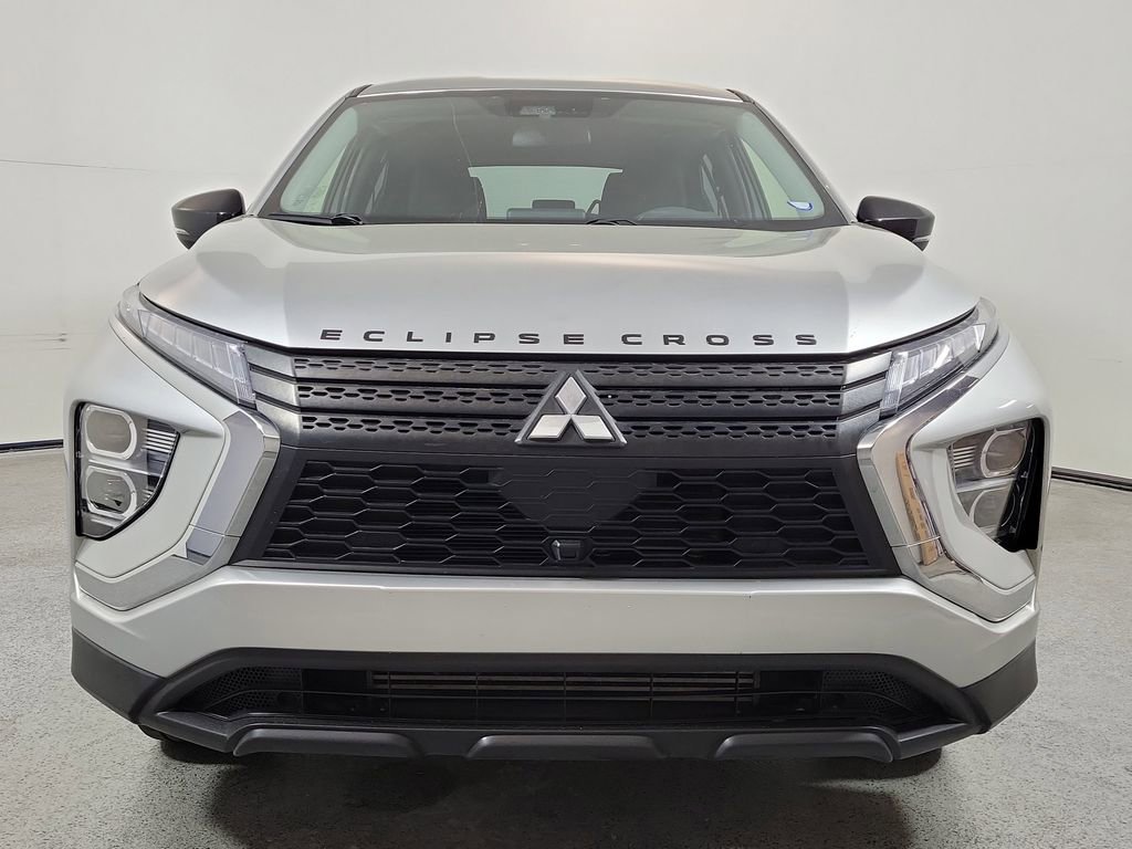 Used 2023 Mitsubishi Eclipse Cross LE image 2