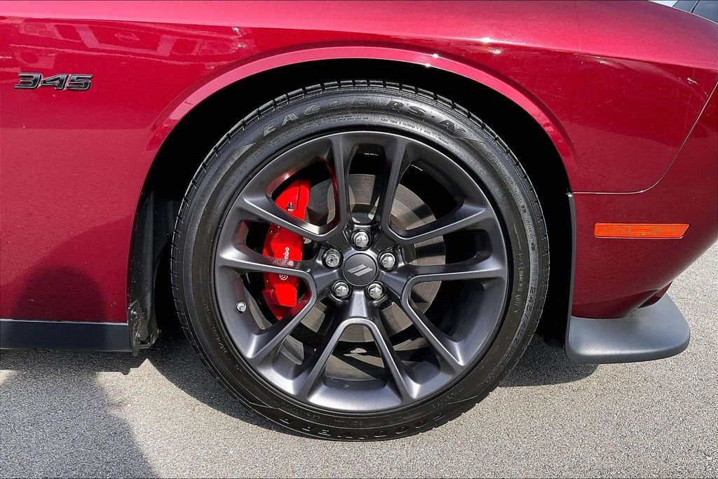 Used 2023 Dodge Challenger R/T w/ Plus Package image 11