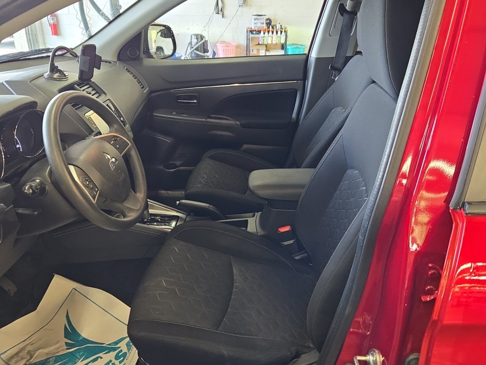 Used 2020 Mitsubishi Outlander Sport ES FWD image 8