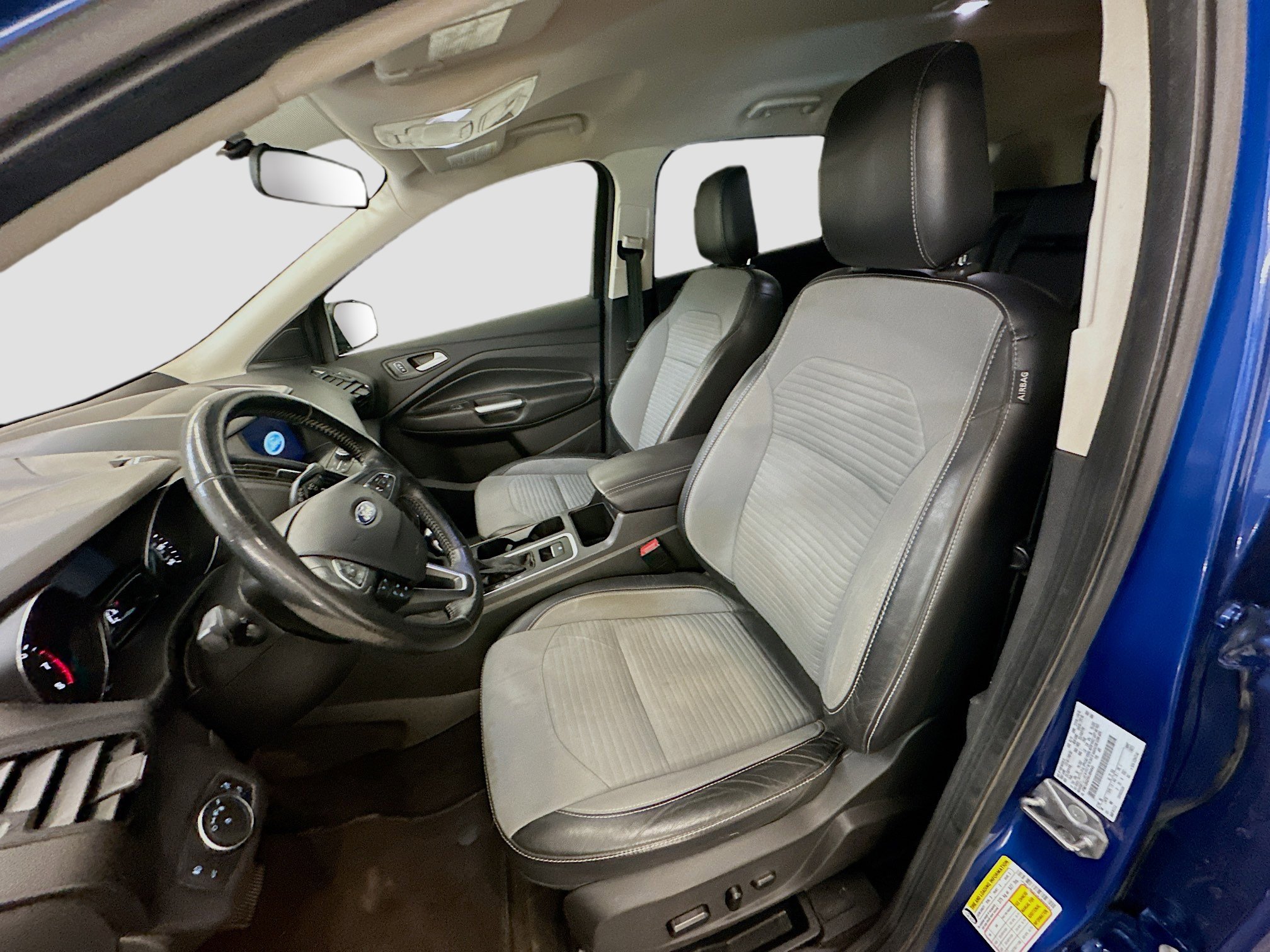 Used 2019 Ford Escape SE image 13