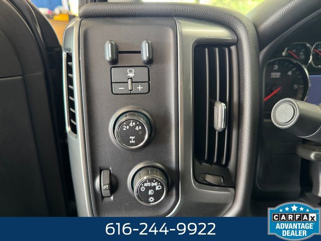 Used 2015 Chevrolet Silverado 2500 LT w/ LT Convenience Package AWD/4WD image 22