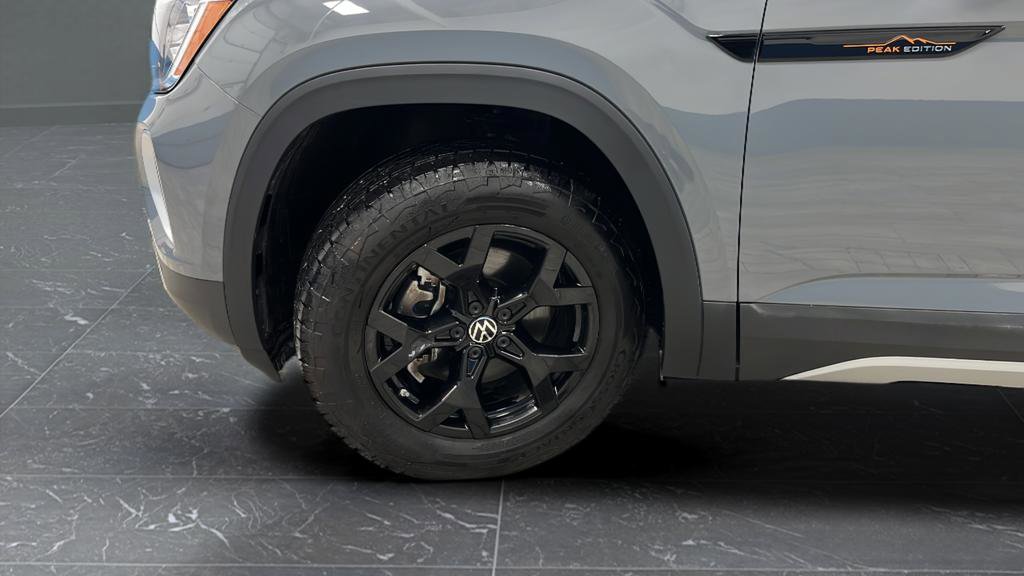 Used 2024 Volkswagen Atlas Peak Edition SEL image 40