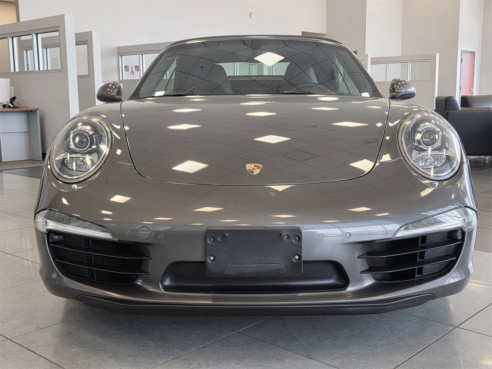 Used 2015 Porsche 911 Carrera image 2