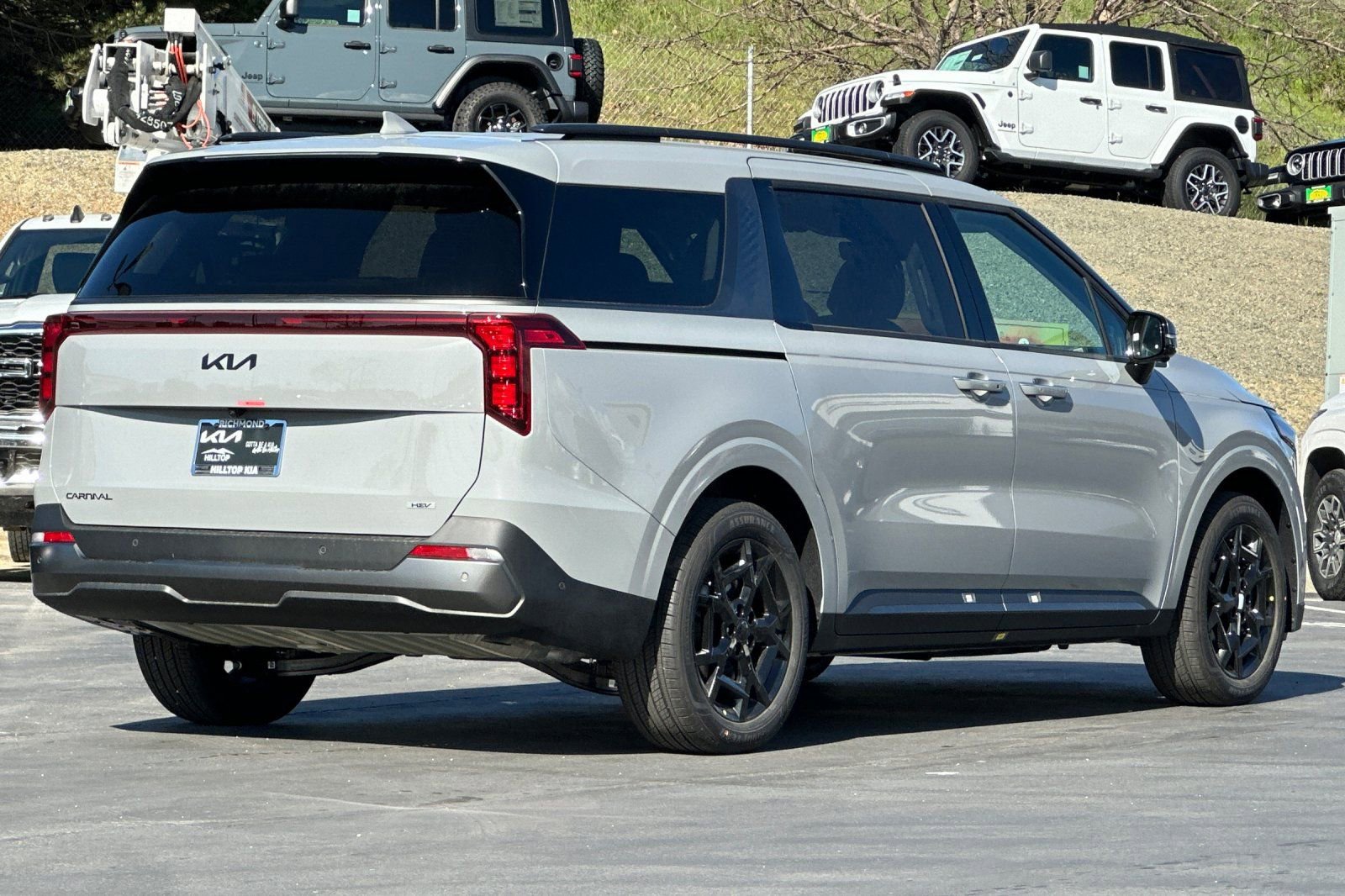 New 2026 Kia Carnival SX image 4