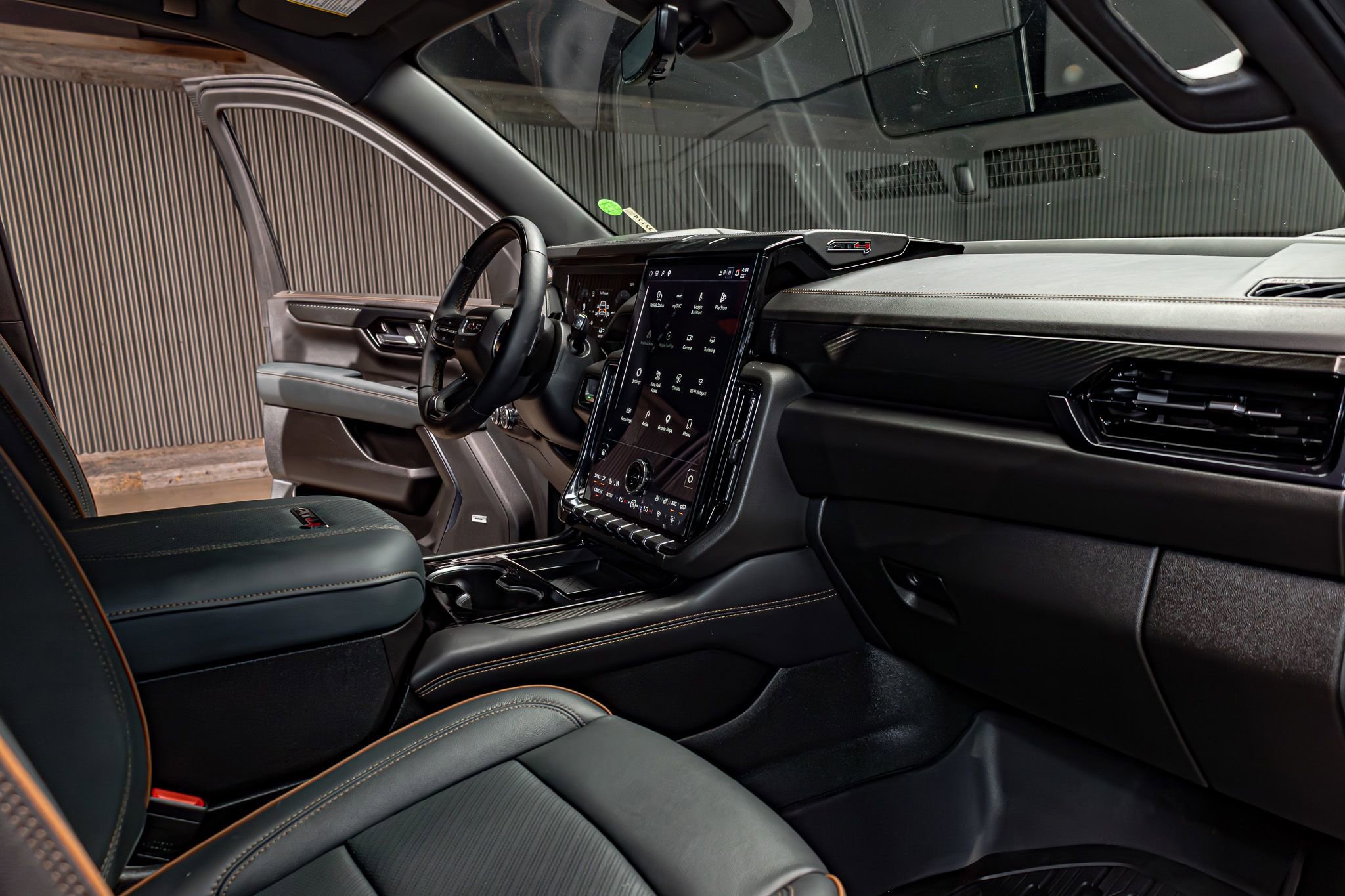 Used 2026 GMC Yukon XL AT4 w/ AT4 Premium Plus Package image 19