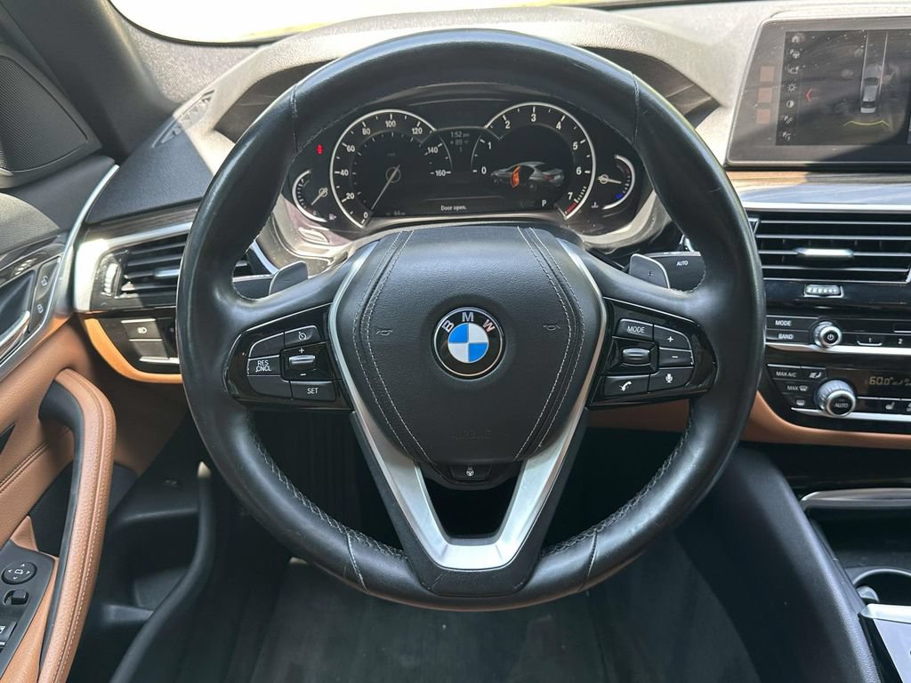 Used 2017 BMW 530i xDrive AWD/4WD image 16