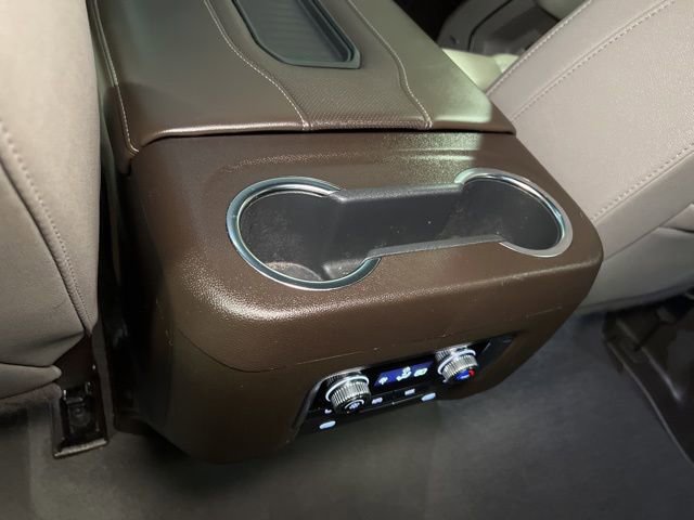 Used 2023 GMC Yukon XL SLT w/ SLT Luxury Package image 56