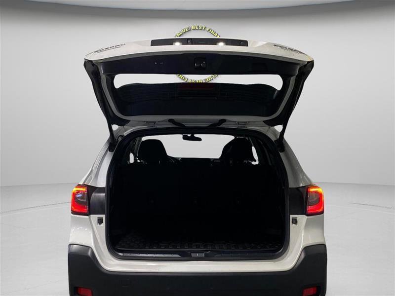 Used 2024 Subaru Outback Premium AWD/4WD image 9