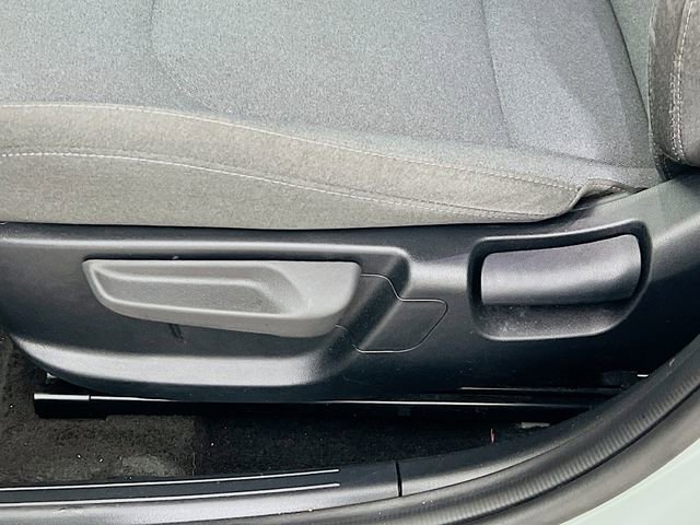 Used 2025 Kia K4 FWD image 11