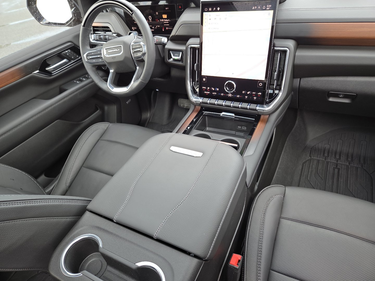 Used 2026 GMC Yukon Denali w/ Denali Reserve Package AWD/4WD image 31