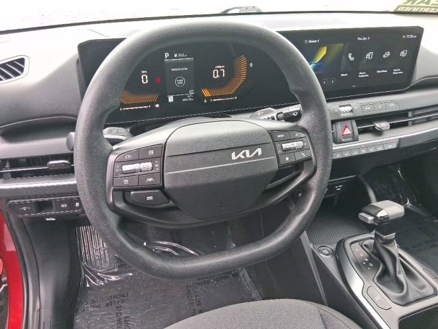 Used 2025 Kia K4 LXS image 17