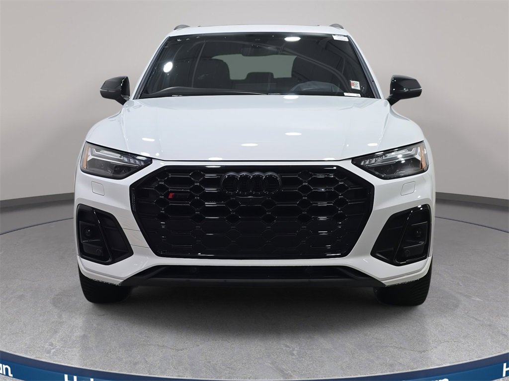 Used 2024 Audi SQ5 Prestige image 2