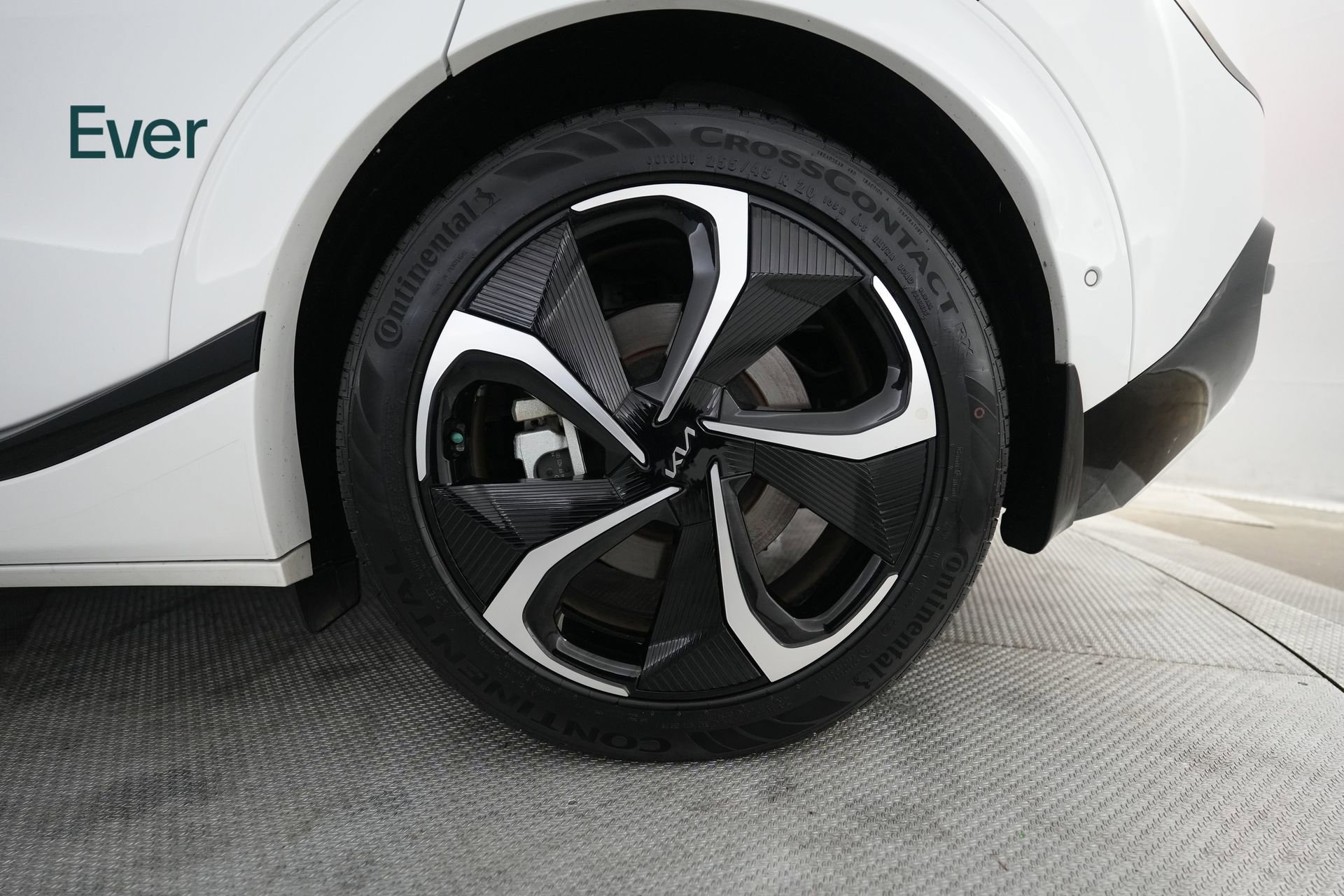 Used 2024 Kia EV6 GT-Line AWD/4WD image 9