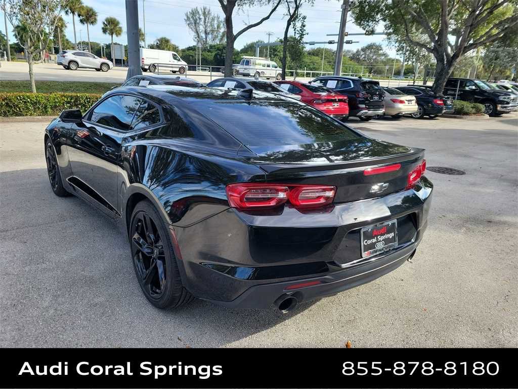 Used 2022 Chevrolet Camaro LT w/ Technology Package image 6