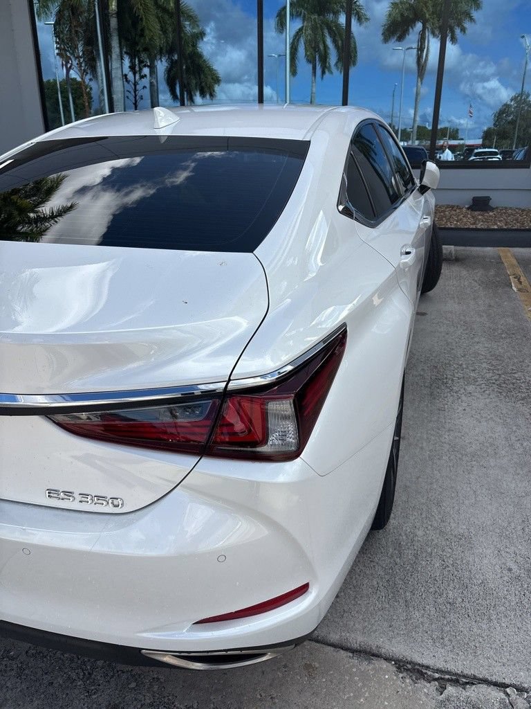 Used 2025 Lexus ES 350 w/ Premium Package FWD image 8