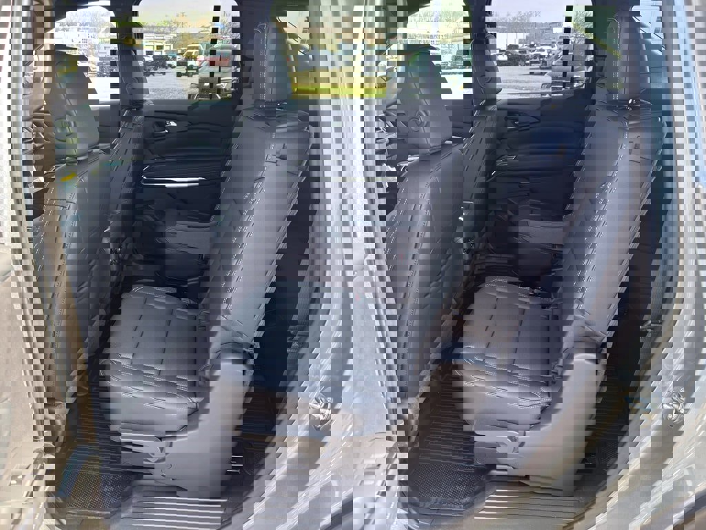 New 2026 Chevrolet Traverse LT w/ Sun and Wheel Package image 17