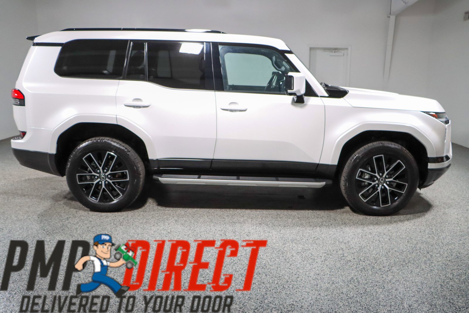 Used 2025 Lexus GX 550 w/ Accessory Package (2T) image 6