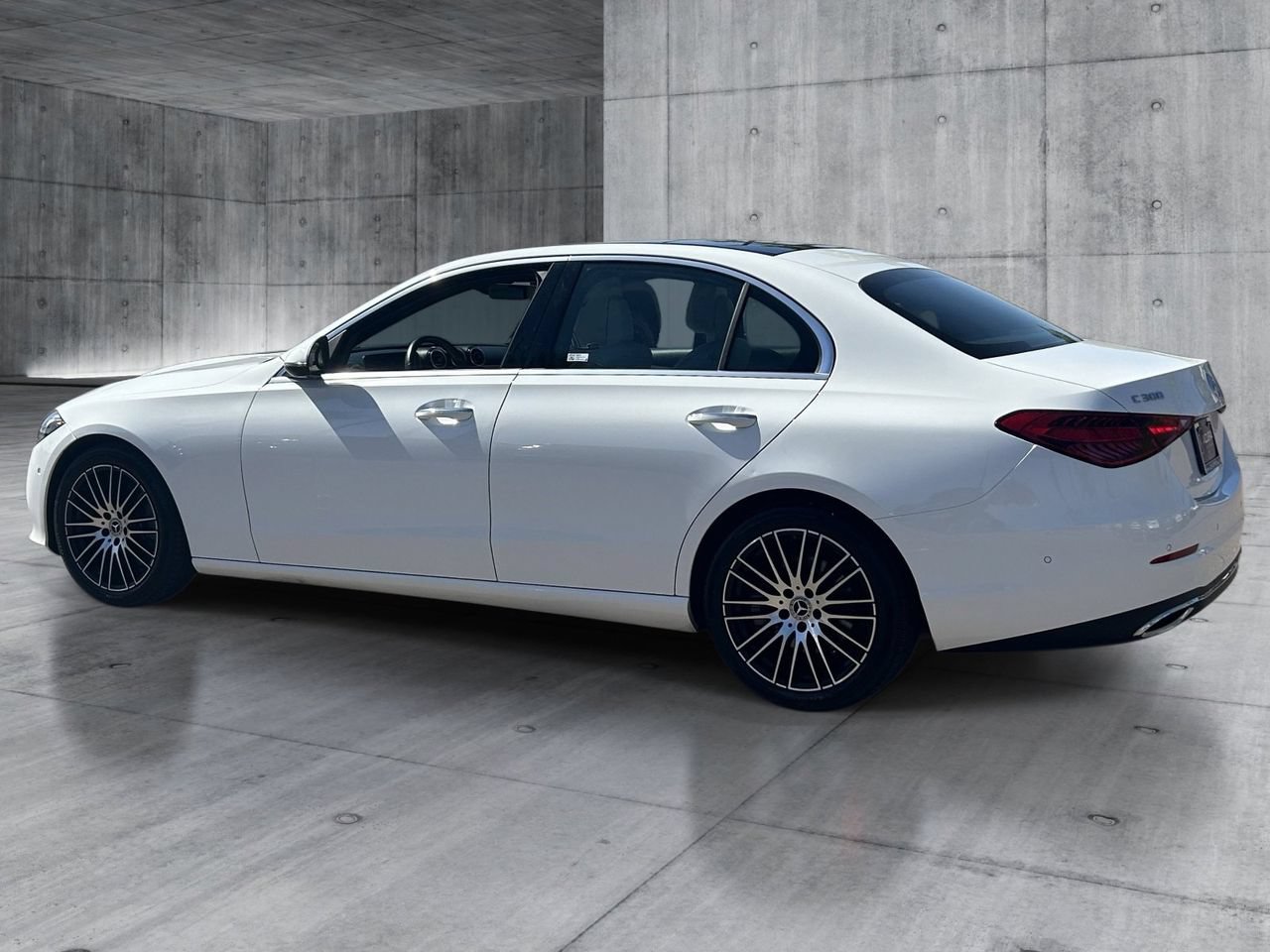 Used 2025 Mercedes-Benz C 300 4MATIC Sedan image 3