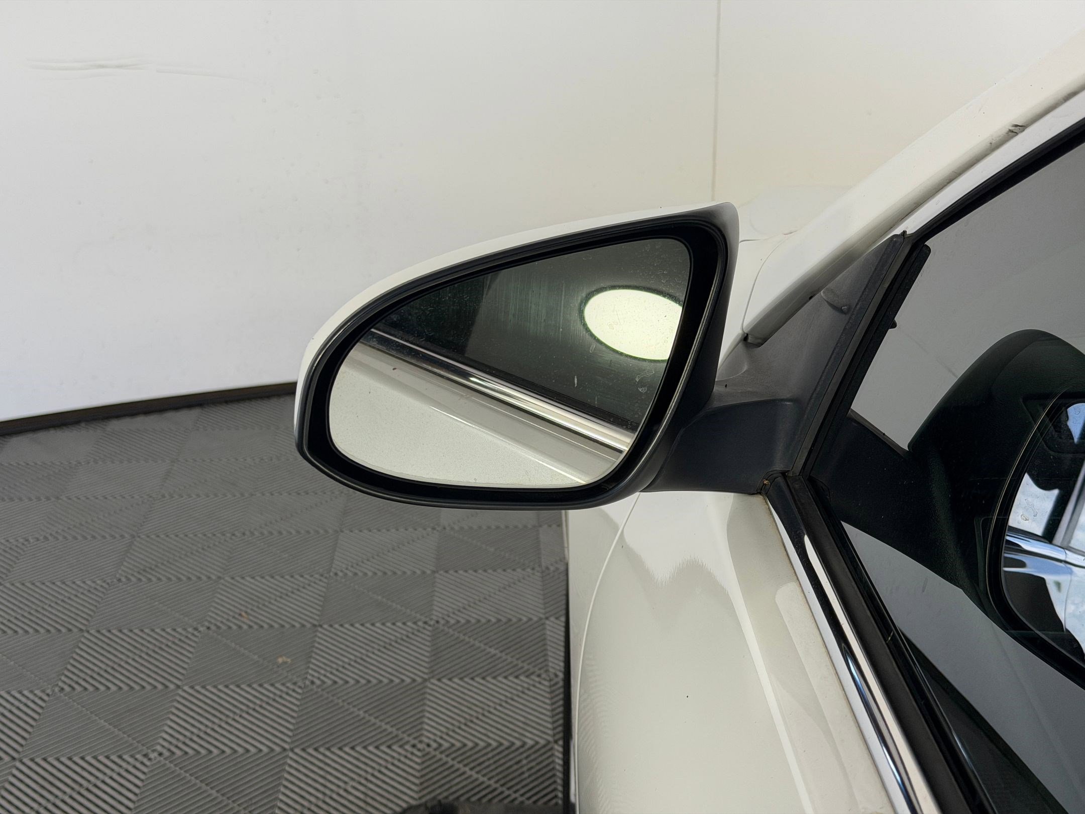 Used 2017 Toyota Camry XLE FWD image 21