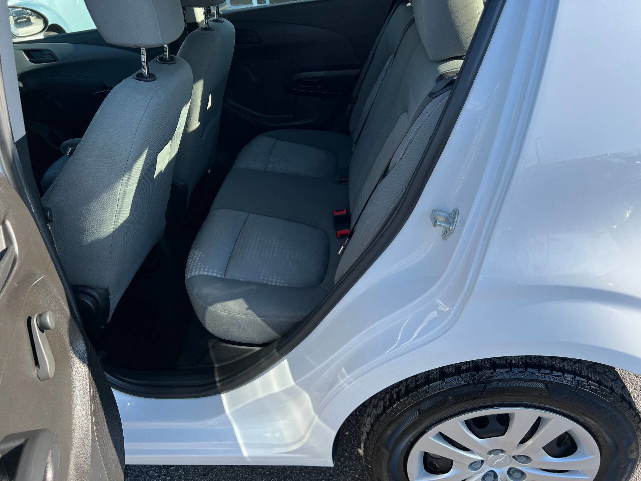 Used 2017 Chevrolet Sonic LT image 20