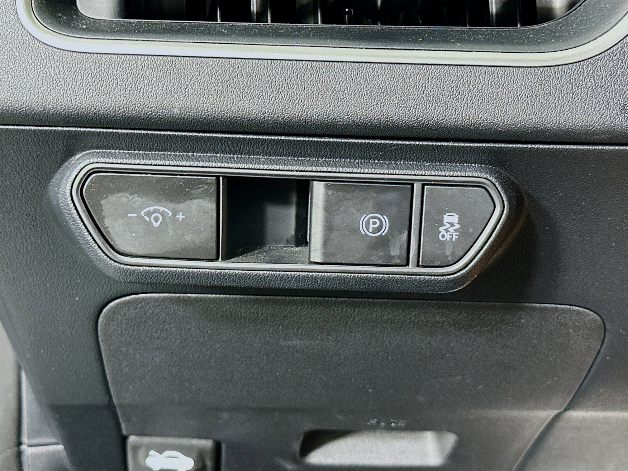 Used 2025 Kia K4 LXS image 17