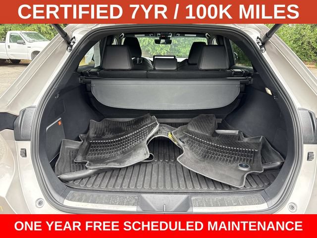 Used 2024 Toyota Venza XLE AWD/4WD image 12