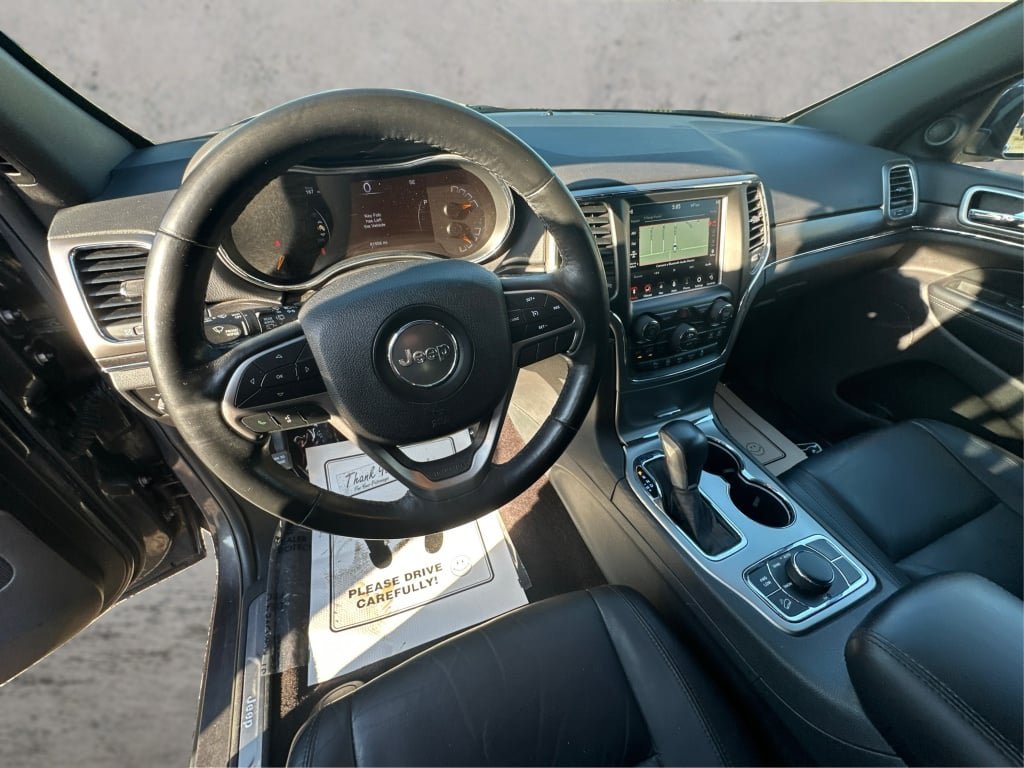 Used 2018 Jeep Grand Cherokee Limited w/ Trailer Tow Group IV AWD/4WD image 32
