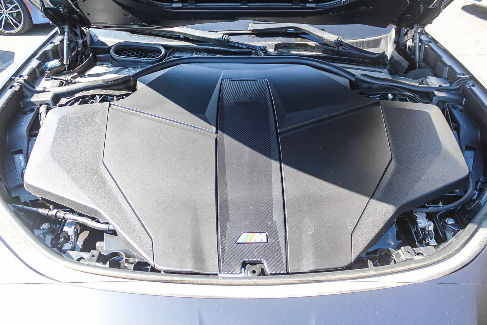New 2026 BMW i7 M70 AWD/4WD image 30