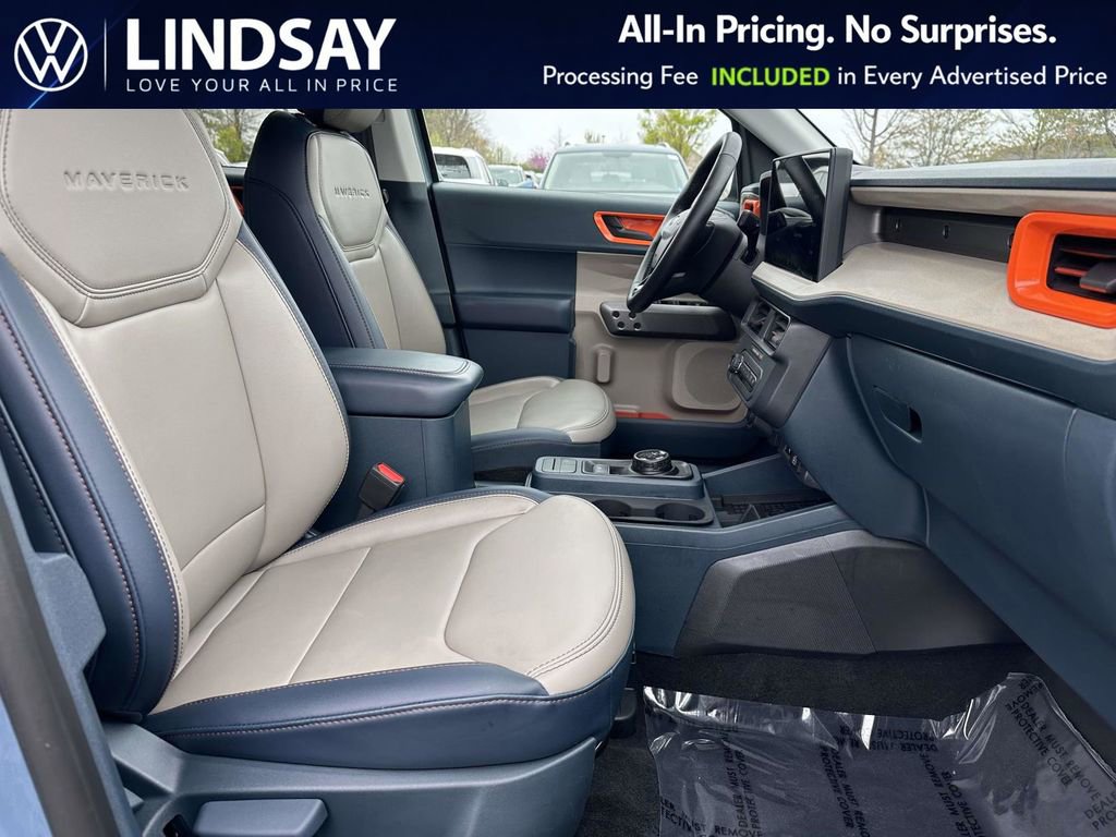 Used 2025 Ford Maverick Lariat image 12