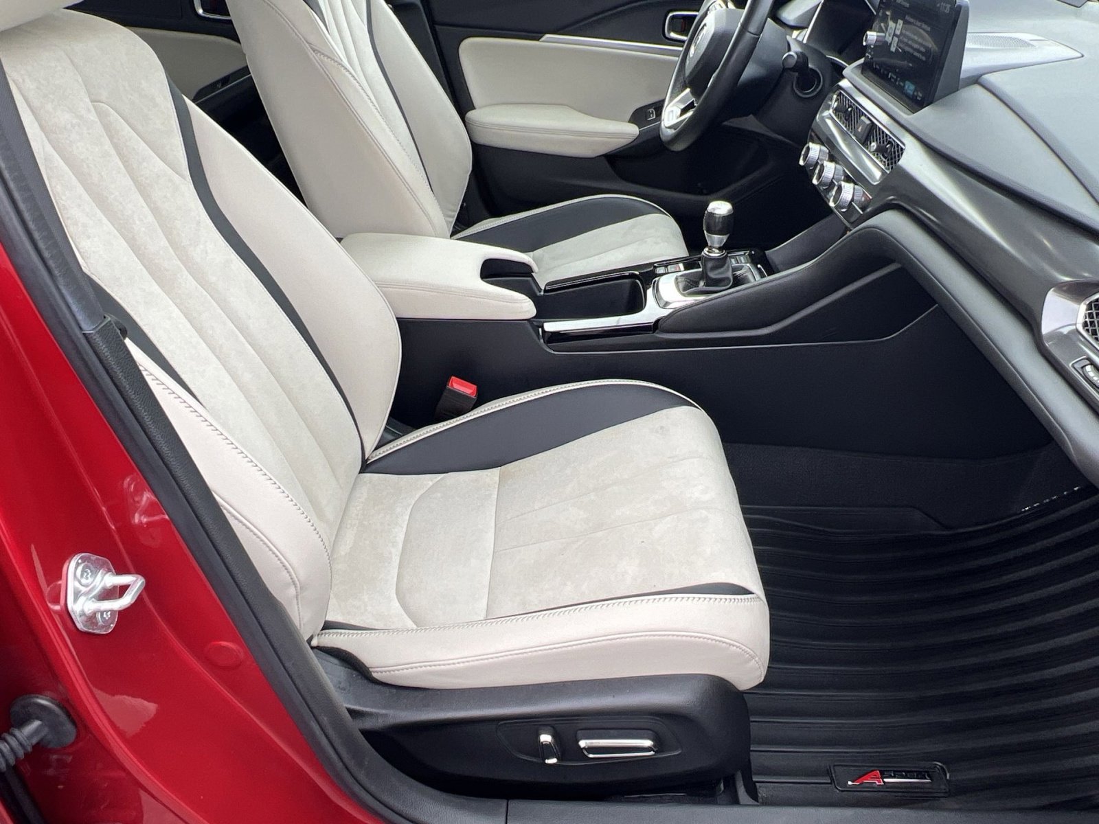 Certified 2024 Acura Integra A-Spec image 30