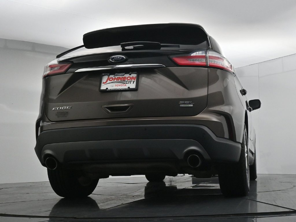 Used 2019 Ford Edge SEL AWD/4WD image 35