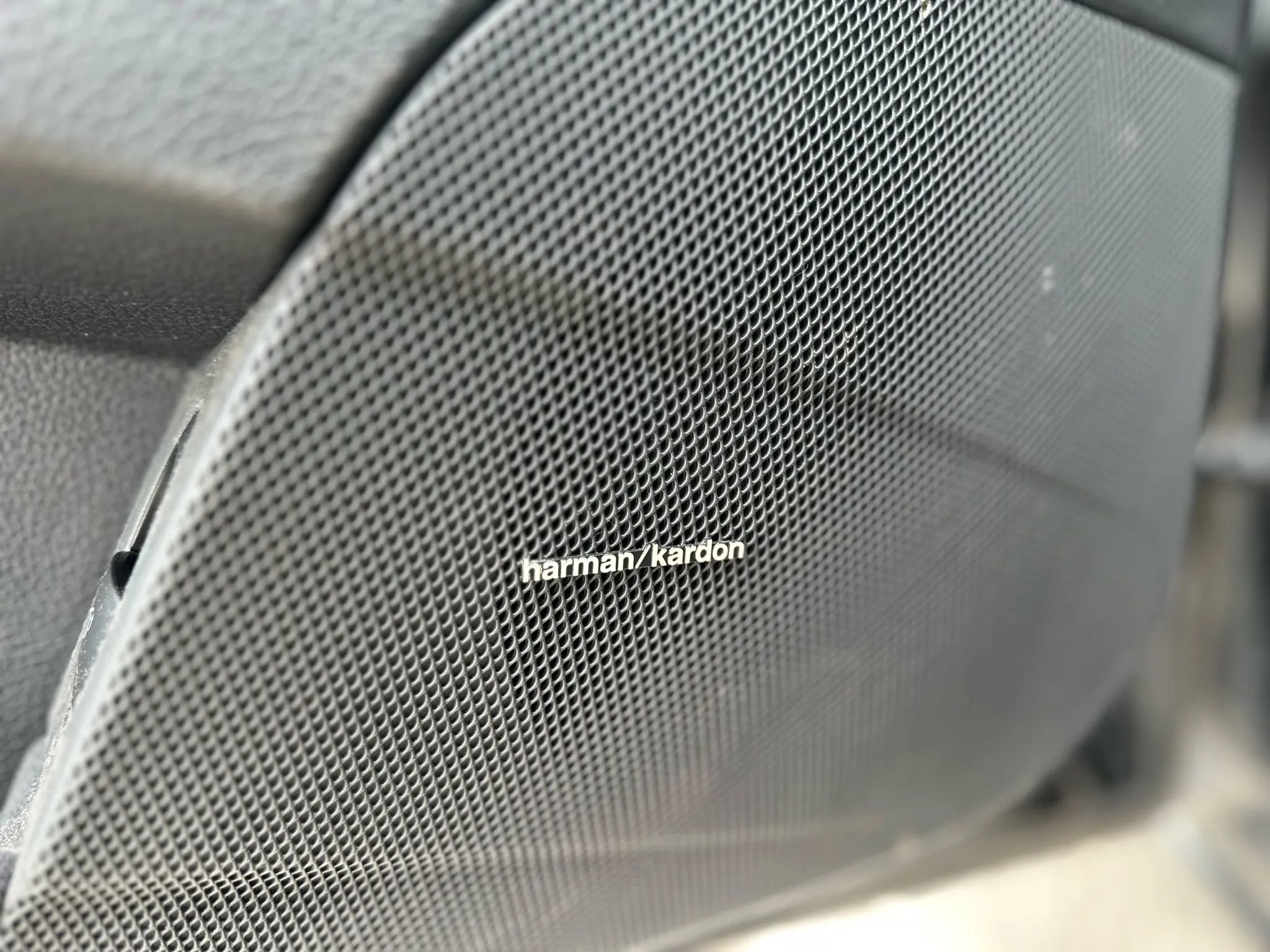 Used 2005 Mercedes-Benz E 500 Sedan image 35