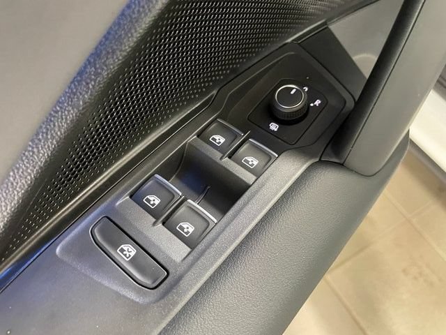 New 2026 Volkswagen Tiguan SE AWD/4WD image 22