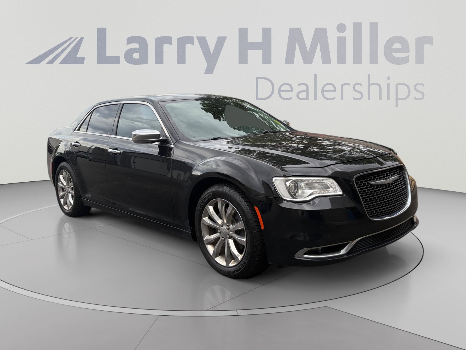 Used 2016 Chrysler 300 C AWD/4WD image 7