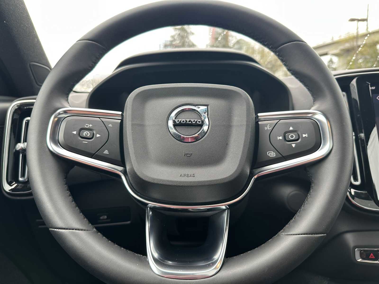 Certified 2023 Volvo XC40 Recharge Ultimate w/ Protection Package Premier AWD/4WD image 25