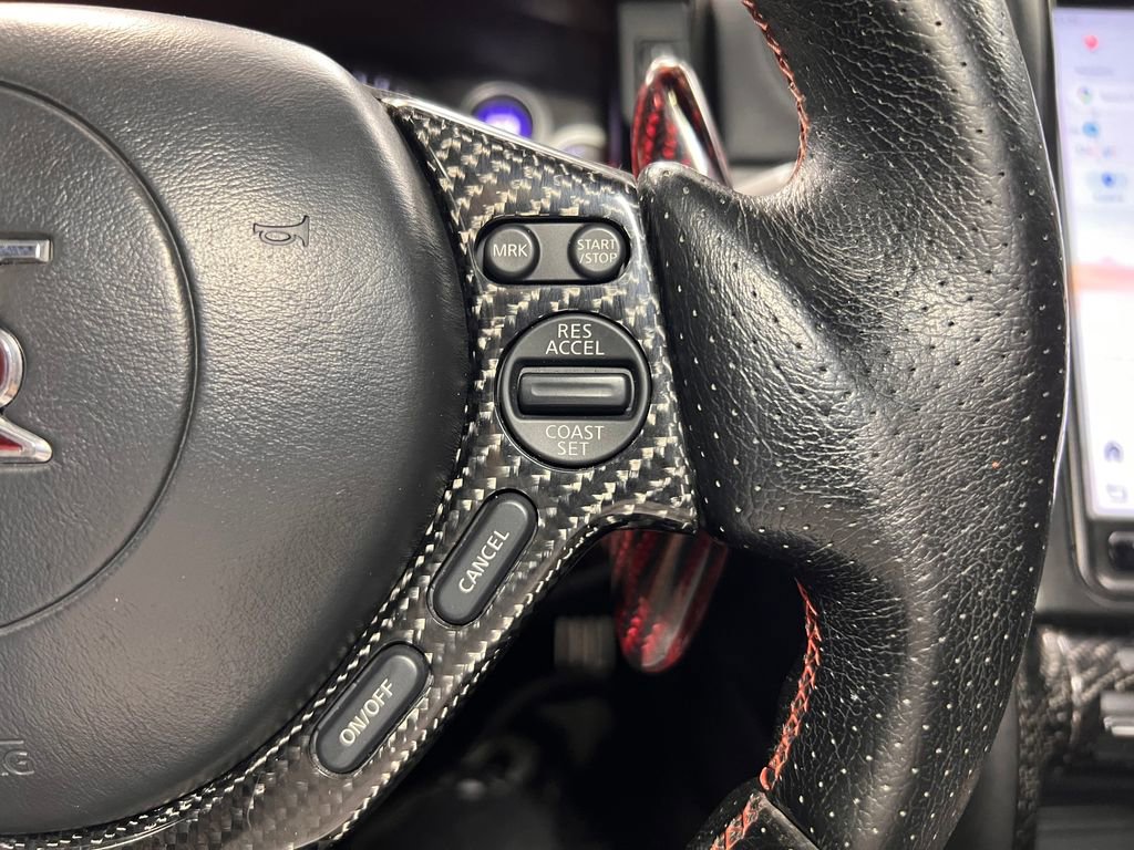 Used 2010 Nissan GT-R Premium AWD/4WD image 8