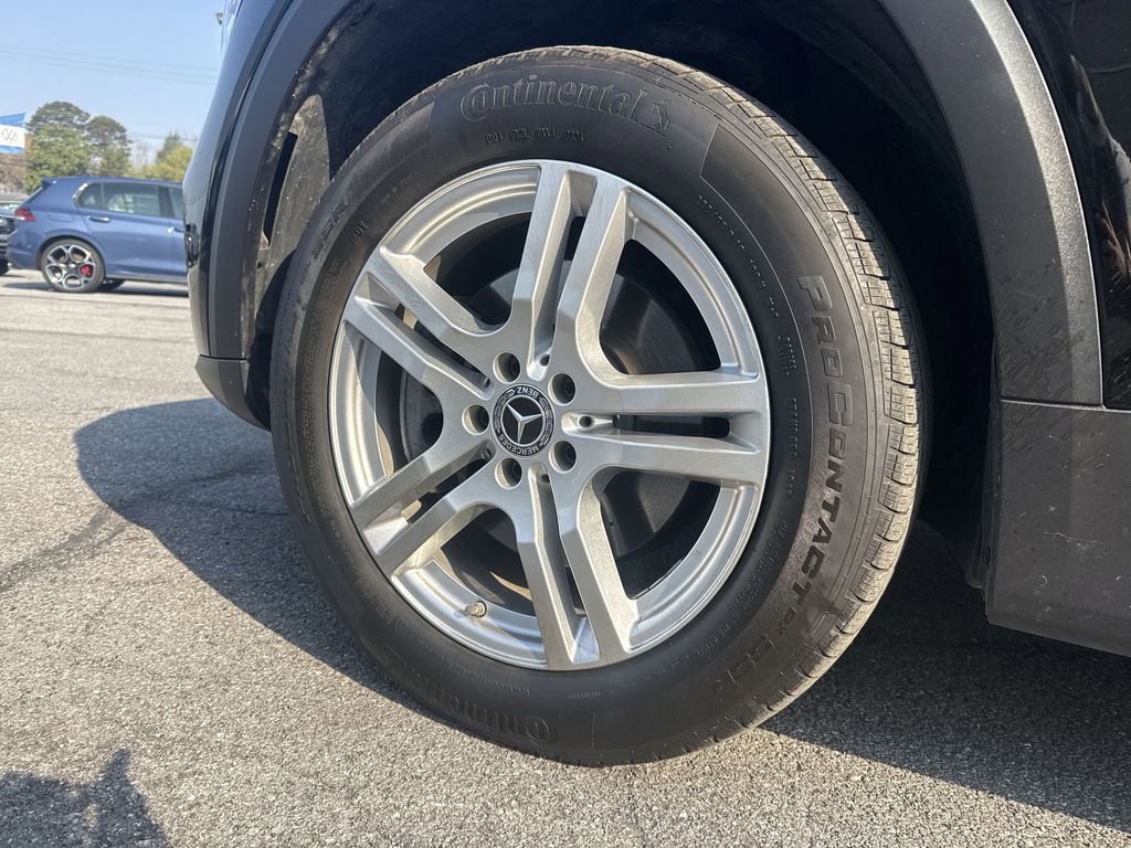 Used 2020 Mercedes-Benz GLB 250 4MATIC w/ Premium Package image 7